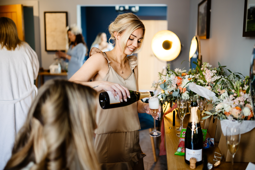crumplebury two day wedding bubbles